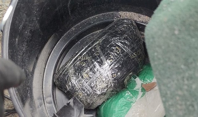 Rize'de elektrik süpürgesinin içinden uyuşturucu çıktı