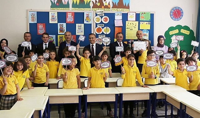 Rize'de 57 bin 655 öğrenci karne heyecanı yaşadı