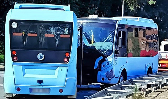 Rize'de iki dolmuş çarpıştı: 17 yaralı