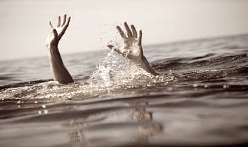 Pazar'da denize giren kişi boğuldu