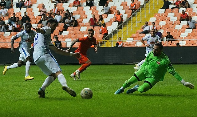 Çaykur Rizespor sezonun ilk yenilgisini tattı