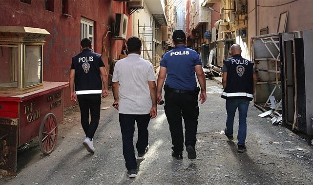 Rize Polisi okul çevrelerinde denetimleri sıklaştırdı