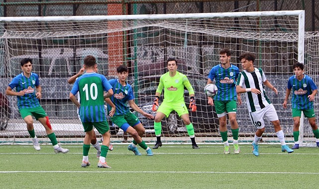 Çaykur Rizespor U19 ilk saha maçını tek golle kazandı