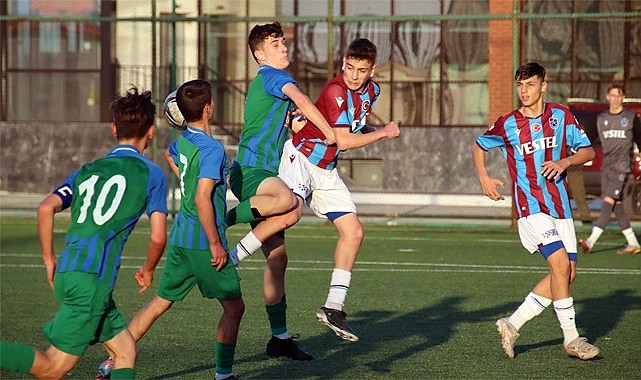 Çaykur Rizespor U16'dan Trabzonspor'a puan yok