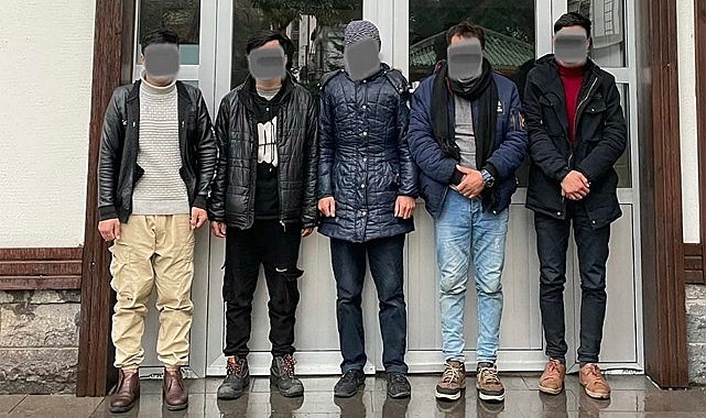 Fındıklı'da 8 Afgan kaçak göçmen yakalandı: 1 kişi tutuklandı