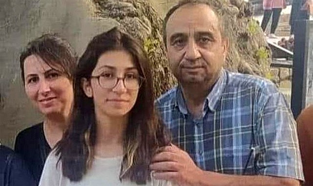 Rizeli Aile Hatay'daki depremde hayatlarını kaybetti