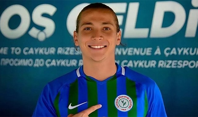 Rizeli genç futbolcu Emre Vezir Elazığspor ile anlaştı