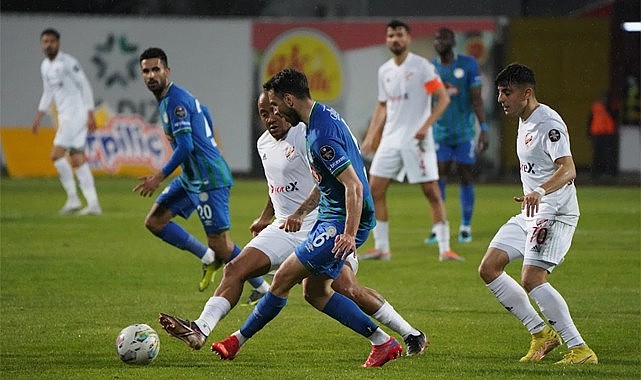 Rizespor Bolu galibiyetiyle Süper Lige bir adım daha yaklaştı