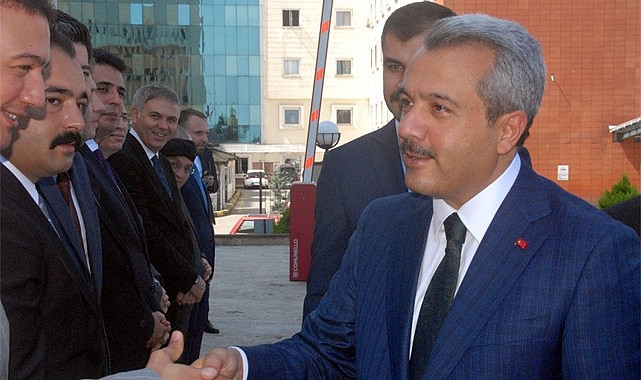 Rize'nin yeni Valisi İhsan Selim Baydaş görevine başladı