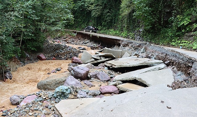 Rize'de metrekareye 200 kilonun üzerinde yağış düştü