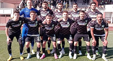 Çayelispor en yakın rakibinden yara aldı