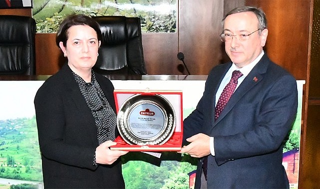 Çaykur, başarılı fabrika müdürlerini ödüllendirdi