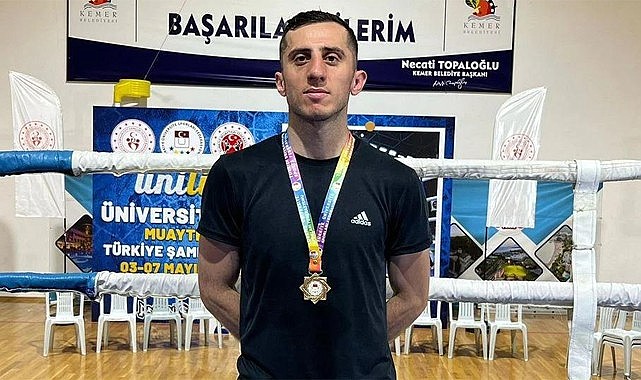 RTEÜ'lü İsmail Aydın Muay Thai Türkiye Şampiyonu oldu
