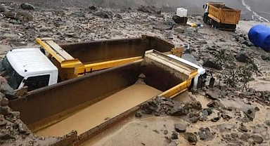 Rize'de 5 ilçe sağanak yağış ve sele teslim oldu