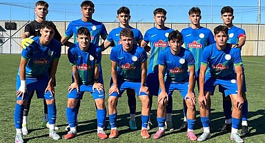 Namağlup Lider Çaykur Rizespor U17 farklı yendi