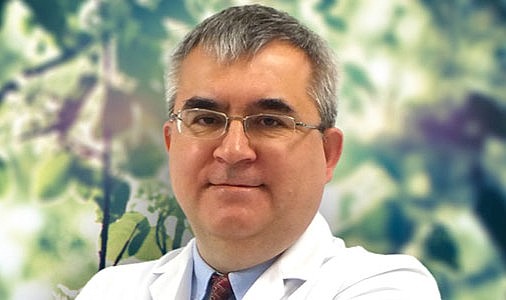 Başarılı Çocuk Cerrahisi Uzmanı Yeniden Şar Hastanesi'nde