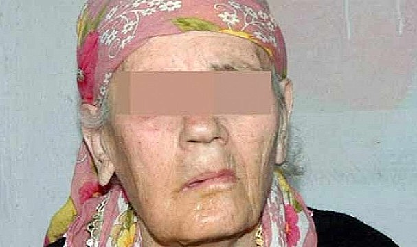 Felçli yaşlı kadına tecavüz etti