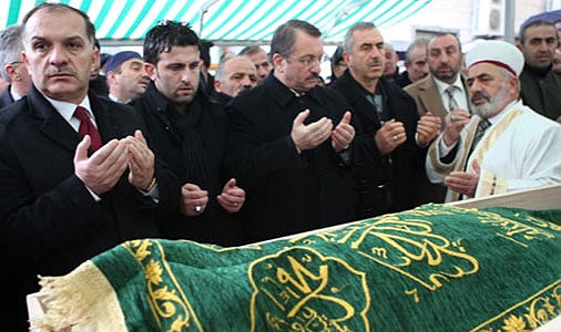 Mustafa Sırtlı son yolculuğuna uğurlandı