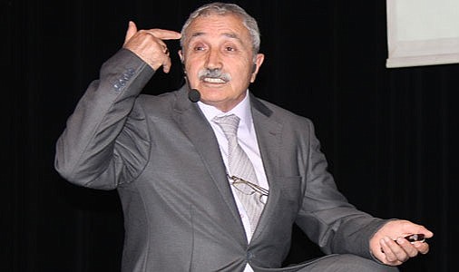 Pedagog Ali Çankırılı Rize'de konferans verdi