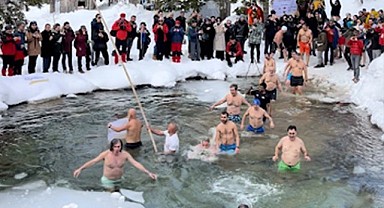 Rize'de 8. Kış Yüzme Şenliği başlıyor