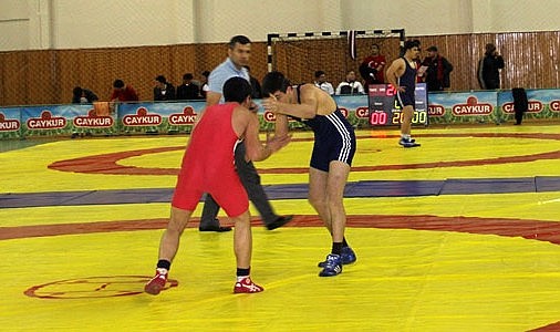 Rize'de Okullar Arası Güreş Şampiyonası sona erdi