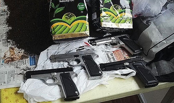 Rize'de silah ve uyuşturucu tacirleri yakalandı
