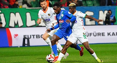 Rizespor ile Alanyaspor maçına Kırmızı Kartlar ve VAR damgası!