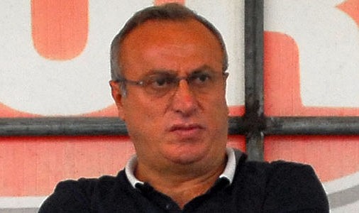 Şampiyon olmayı istememek için şizofren olmamız lazım