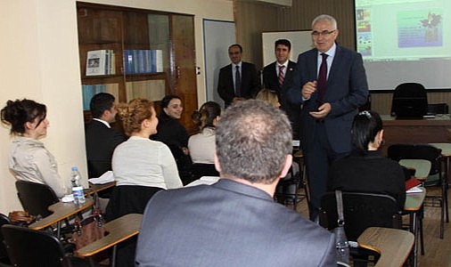 Vali Çakır, Aday Memurları Eğitimine katıldı
