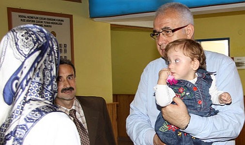 Vali Çakır, Çocuk Yuvasını ziyaret etti