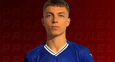 Pazarspor'dan genç yetenek Aziz Demir'e profesyonel imza