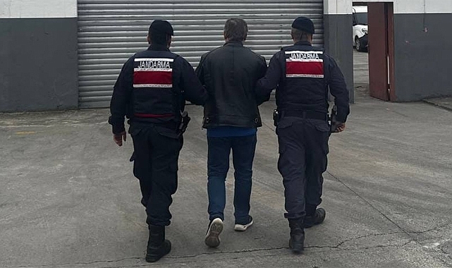 Rize'de aranan 2 firari suçlu yakalanarak Cezaevine konuldu