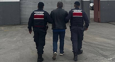 Rize'de aranan 2 firari suçlu yakalanarak Cezaevine konuldu