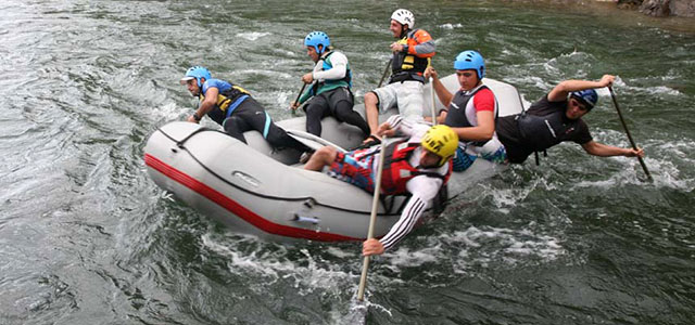 Rizeli raftingciler rakip tanımadı