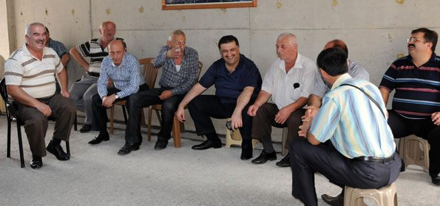 Karal Rize esnafını ziyaret etti