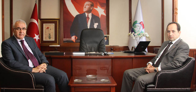 Artvin Valisi Kalkan’dan Vali Çakır’a ziyaret