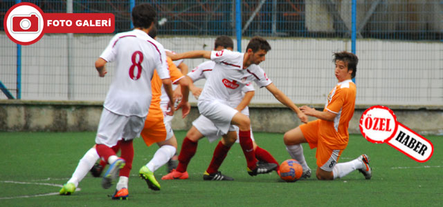 Kopuzlar Vakfı Veliköyspor: 1 – Ardeşenspor: 3