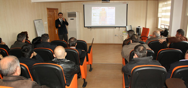 ÇAYKUR'lu aşçılara beslenme eğitimi