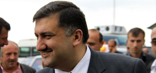 Dilimizin dünyada konuşuluyor olması gururumuzdur