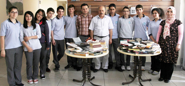 Rize Kütüphane Derneği 300 kitap bağışladı