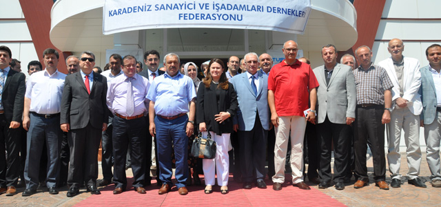 TUSKON dünyayı Türkiye'ye, Türkiye'yi dünyayı taşıyor