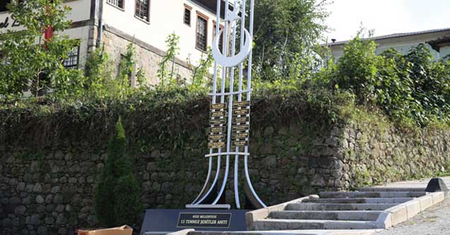 Rize'nin 15 Temmuz Şehitleri için anıt