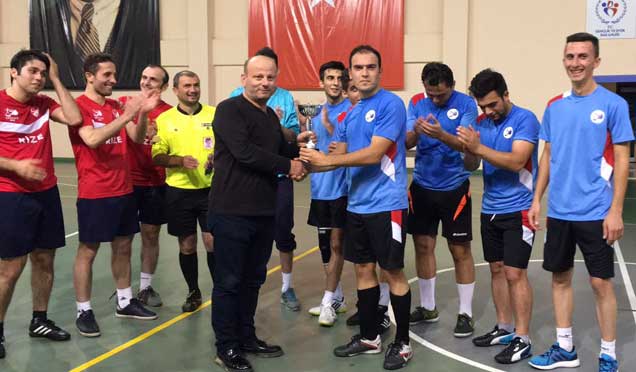 Rize'de hakemler Futsal'da kapıştı