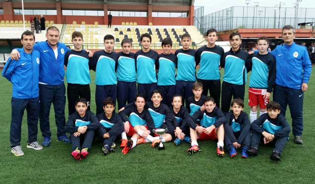 Rize Belediyespor U14 şampiyon oldu