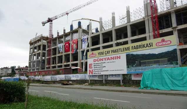 Çaykur'un fabrika inşaatında kaza: 1 ölü, 1 yaralı