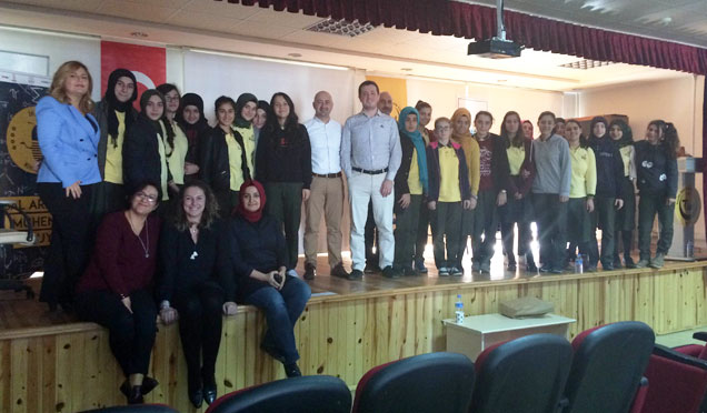 Ford, "Bal Arıları Mühendis Oluyor" Projesi ile Rize'deydi