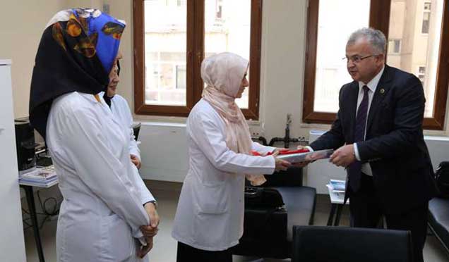 Başkan Kasap'tan Öğretmenler Günü sürprizi