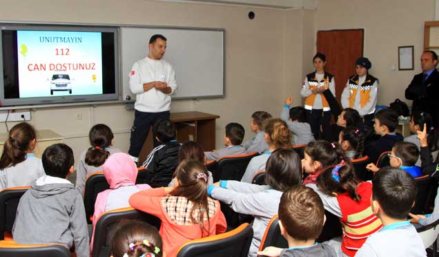 "Minik 112 Projesi" Rize'de devam ediyor