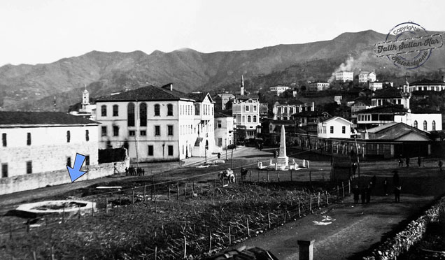 Rize Meydanı ve Şeyh Ali Semerkandi Türbesi