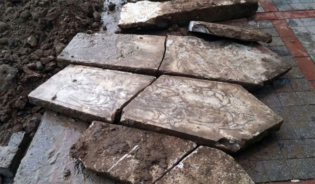 Rize'de 300 yıllık mezar taşları bulundu